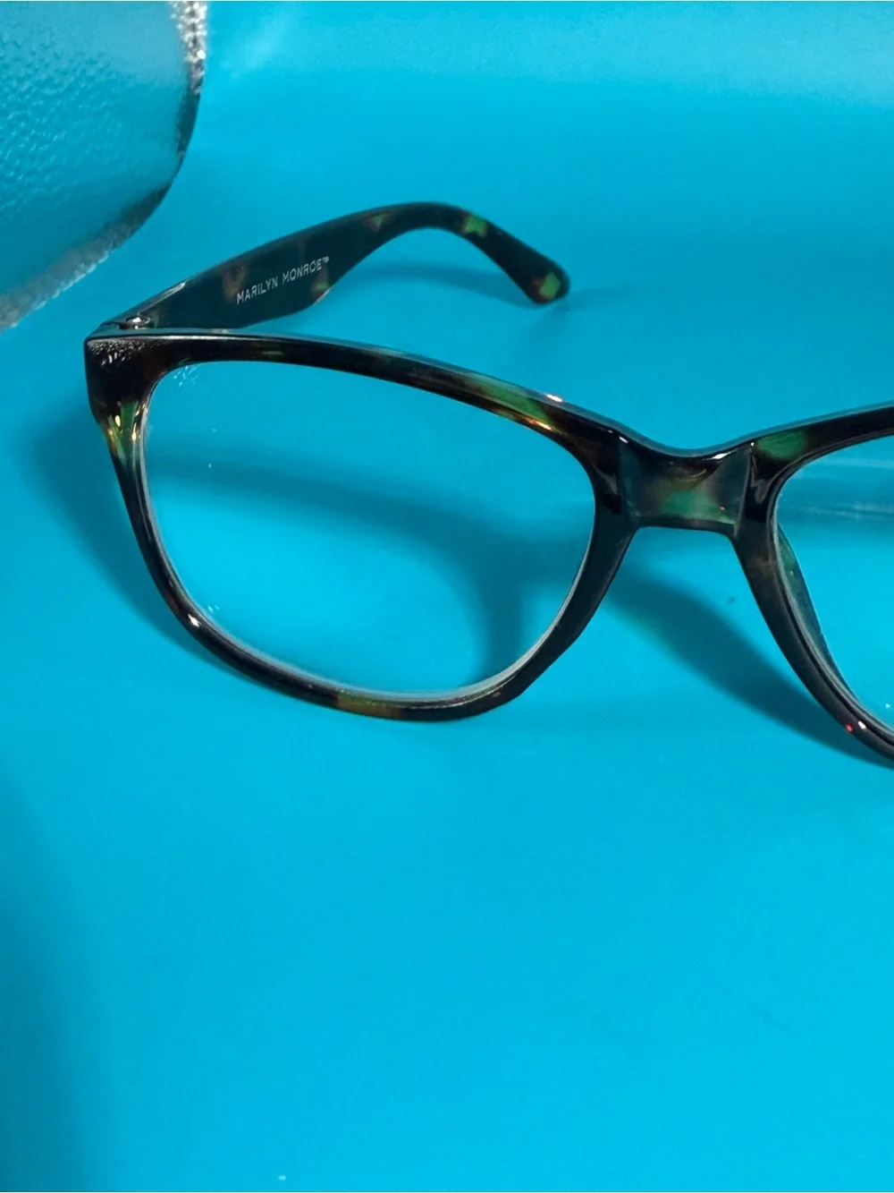 Women’s Marilyn Monroe Tortoise Shell Reading Glasses